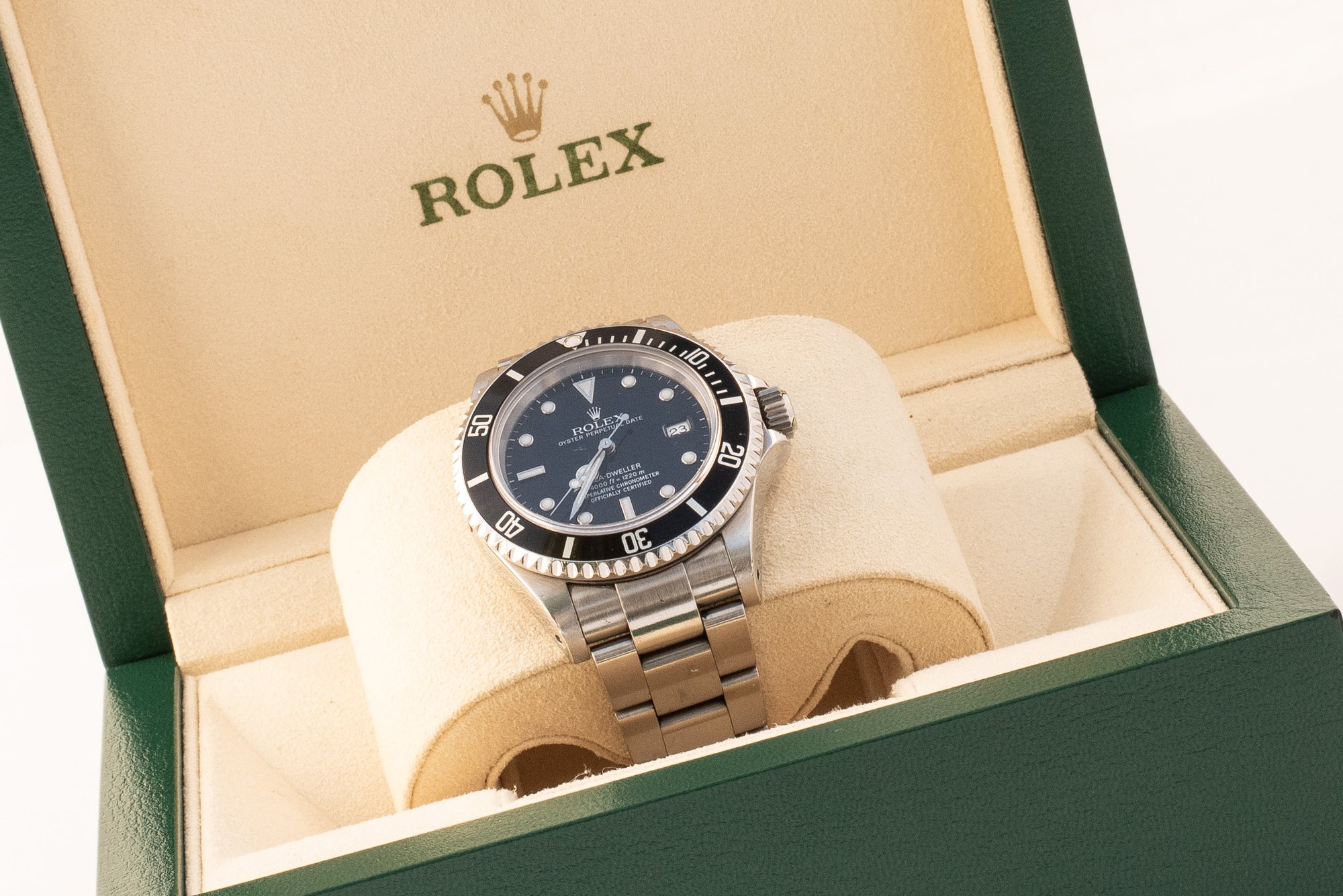Rolex Sea-Dweller 16600 — na bewerking door Studio Chrono, verkoopklaar beeld