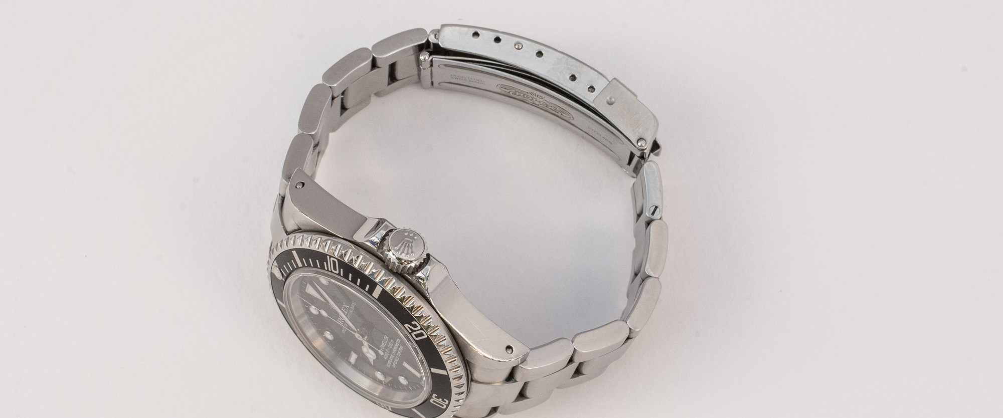Rolex Sea-Dweller 16600, zijaanzicht met kroon en sluiting, opname door Studio Chrono